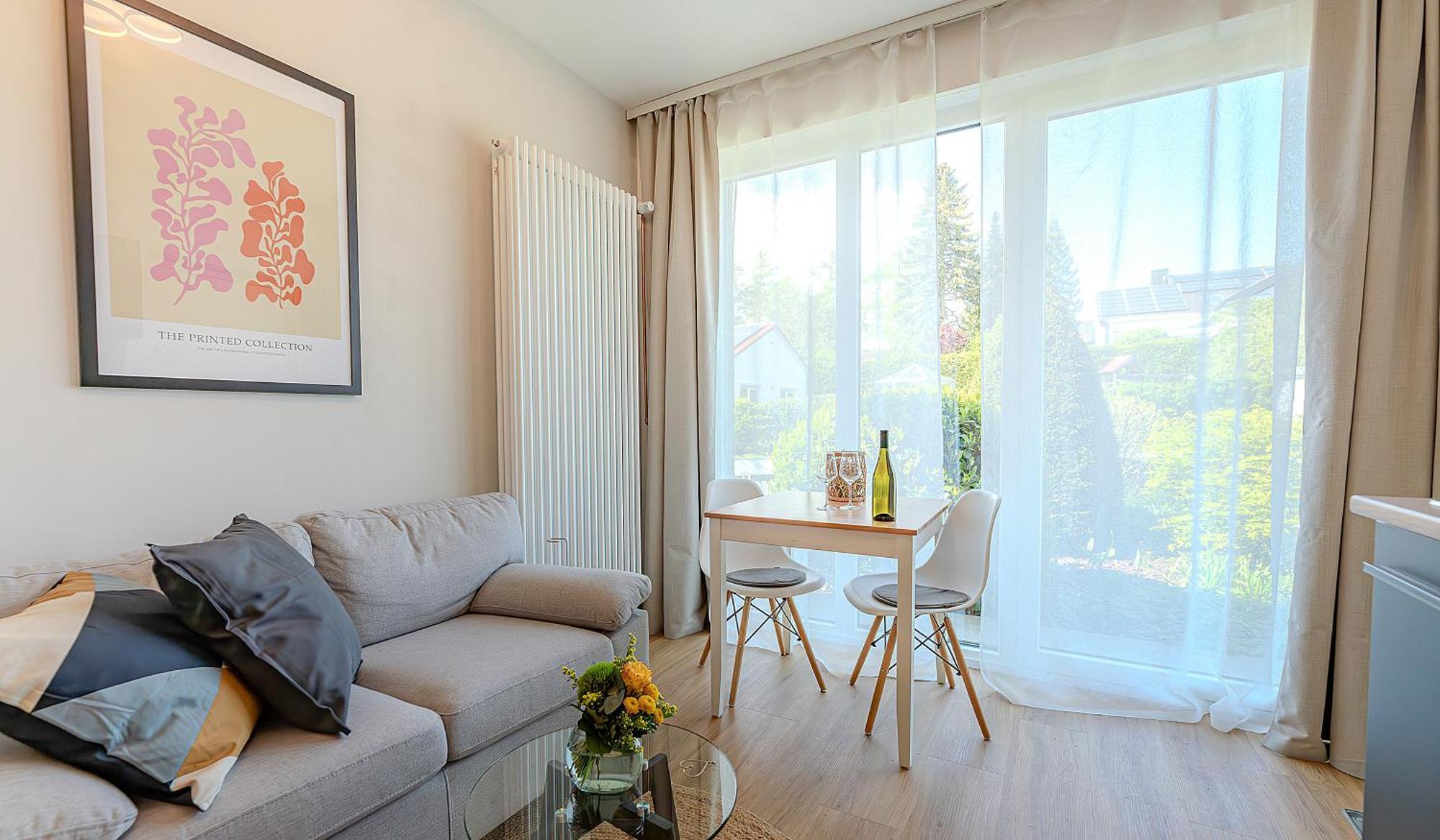 An Den Iphoefer Weinbergen Apartment *